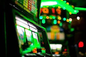 Meja Teen Patti dengan dealer di primbon toto
